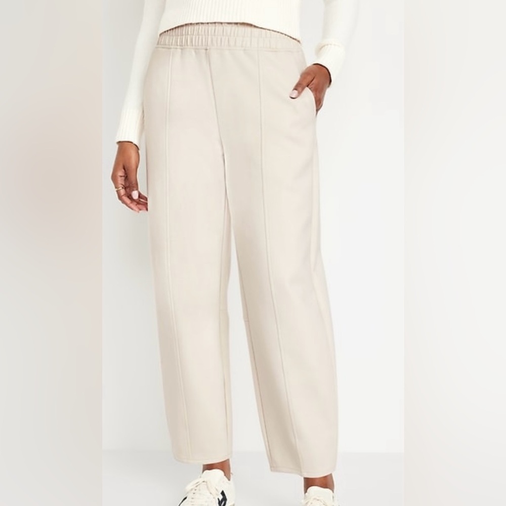High Waisted Dynamic Fleece Barrel Leg Sweatpants L TALL